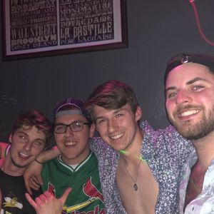 Meet your Posher, Carter